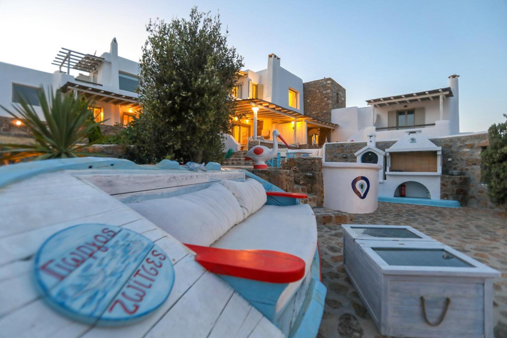 Manolia Luxury Private House By Mykonian Kazarte *