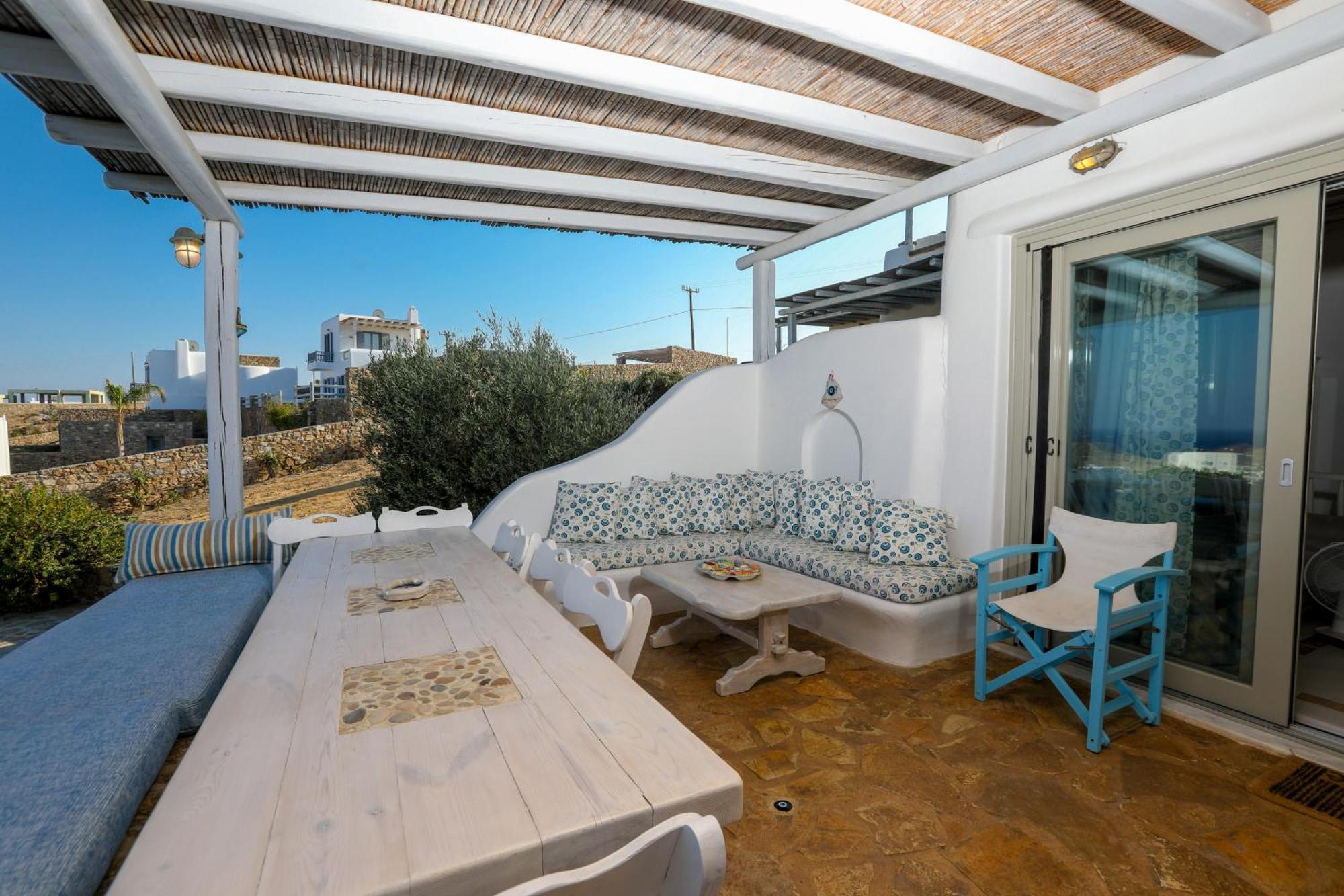 Manolia Luxury Private House By Mykonian Kazarte